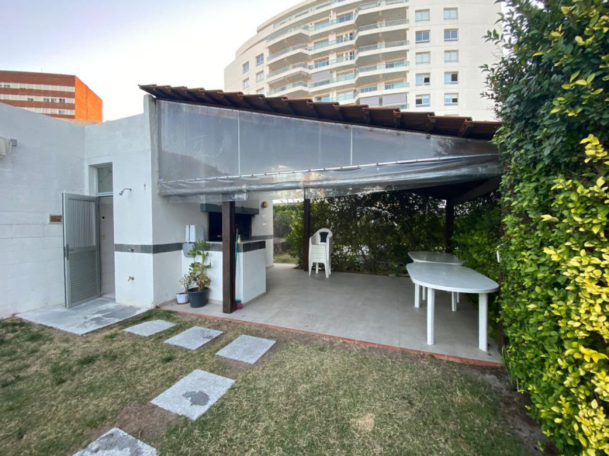 Apartamento ID.2848 - Comodo apto, reciclado, con terraza y cochera 