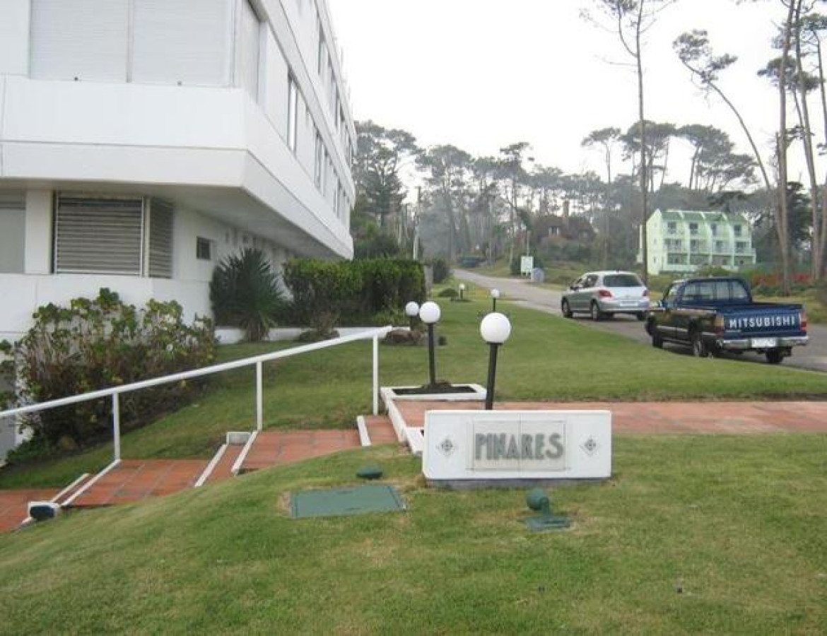 Apartamento ID.1414 - Apartamento en Pinares, 3 dormitorios *