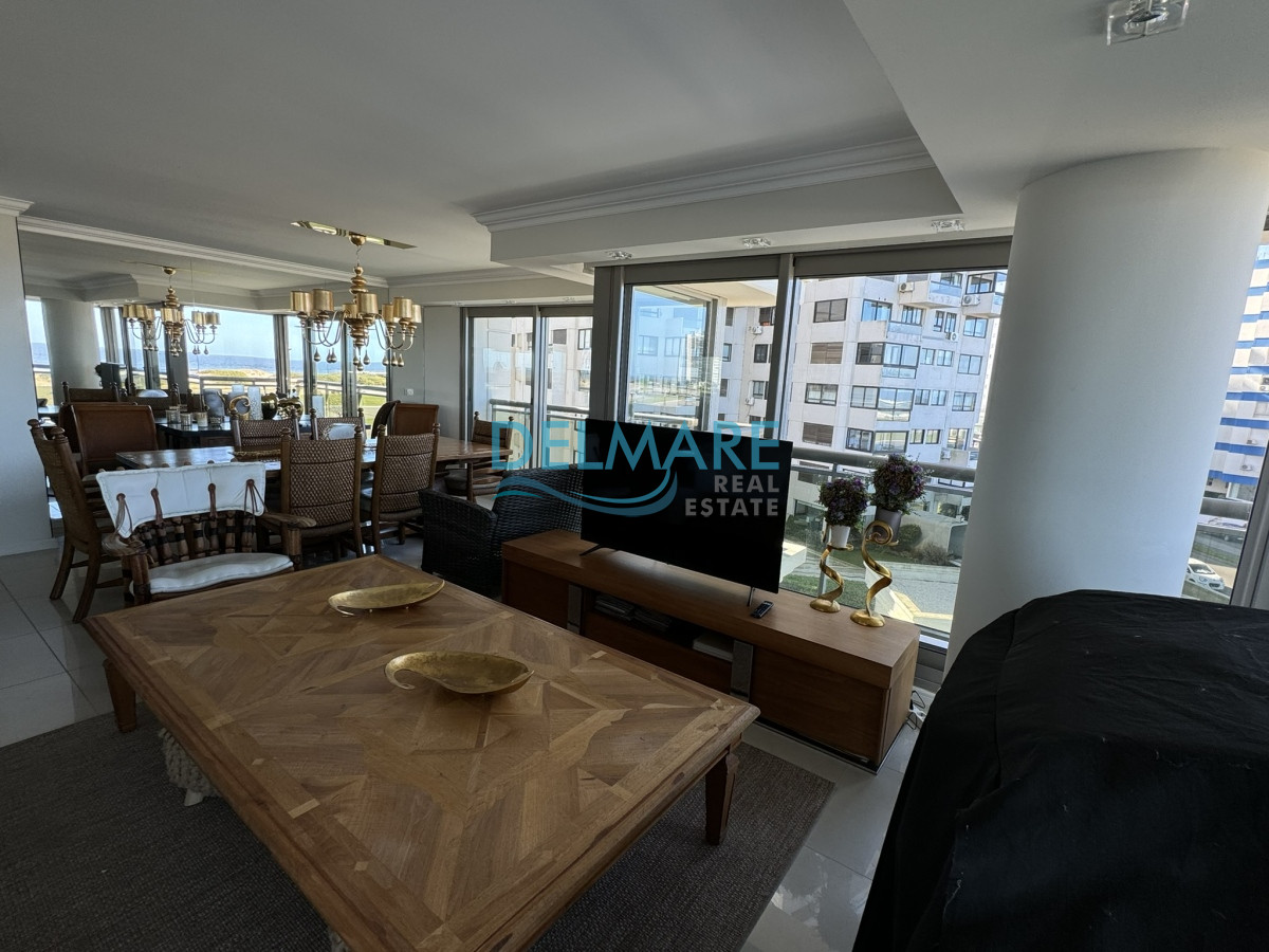 Apartamento ID.53 - Excepcional apartamento con increibles vistas a playa brava 