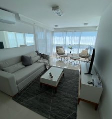 APARTAMENTO CON ESPECTACULAR VISTA AL MAR PLAYA BRAVA