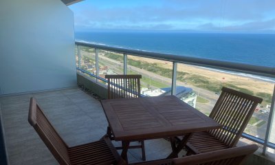 Apartamento con exclusiva vista al mar