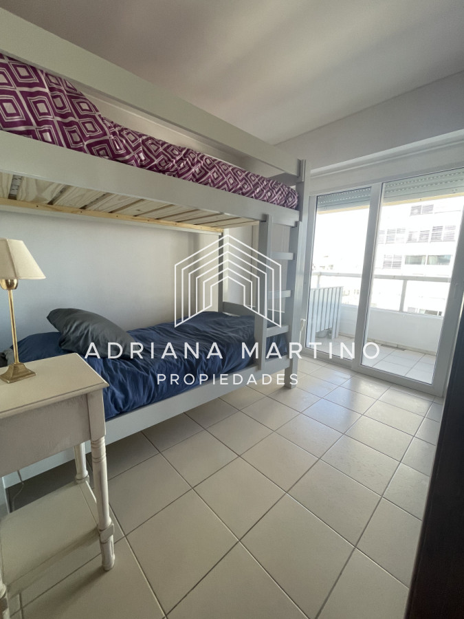 Apartamento ID.71282 - Apartamento vista al puerto 2 dorm 2 baños