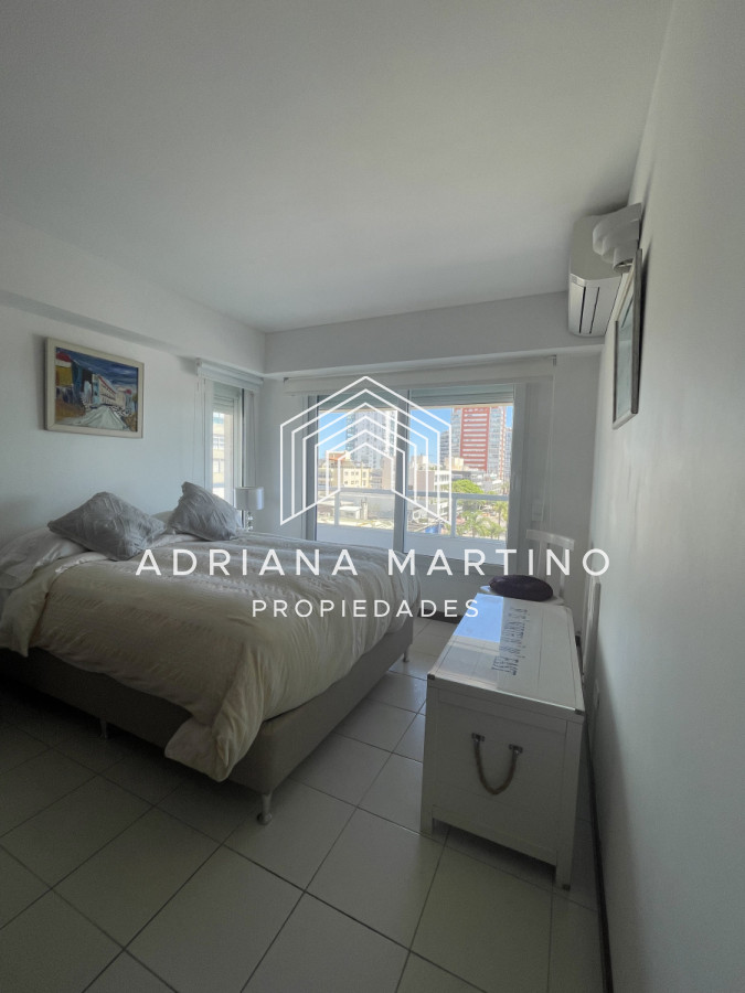 Apartamento ID.71282 - Apartamento vista al puerto 2 dorm 2 baños