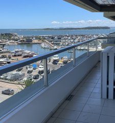 Apartamento vista al puerto 2 dorm 2 baños