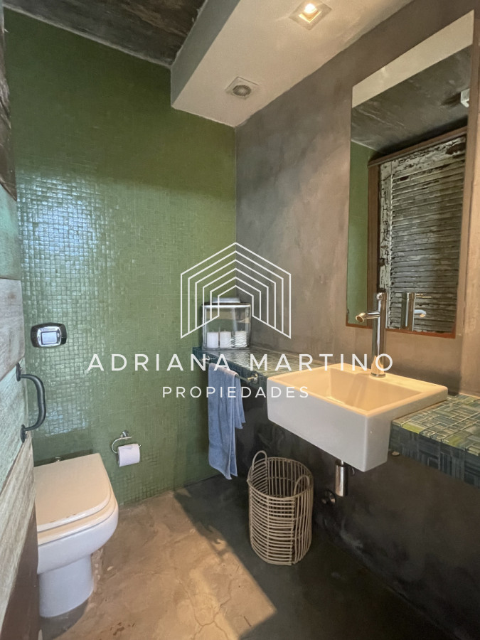 Casa ID.71281 - MODERNA CASA EN ZONA COLEGIOS 4 SUITES, ESPECTACULAR BARBACOA