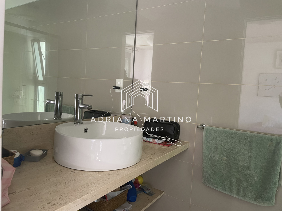 Casa ID.71281 - MODERNA CASA EN ZONA COLEGIOS 4 SUITES, ESPECTACULAR BARBACOA