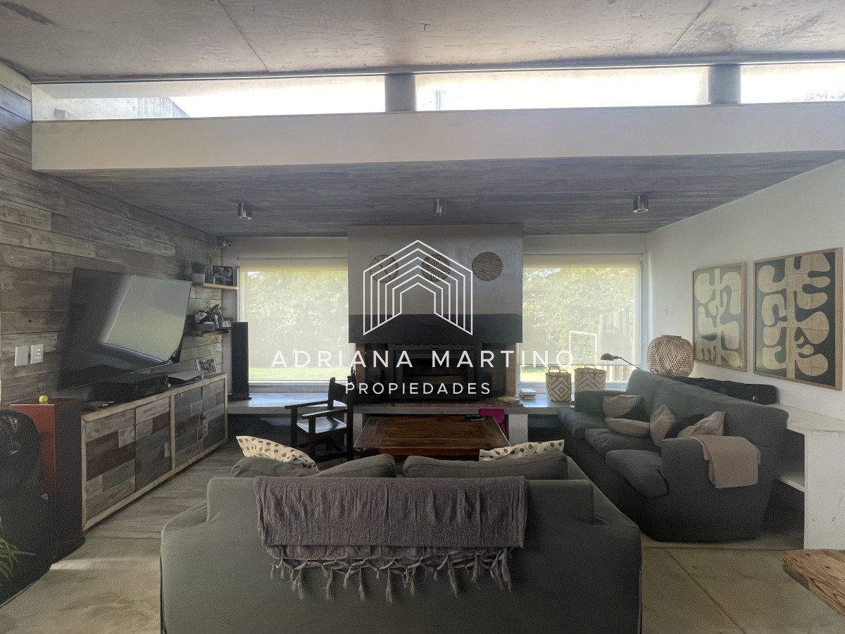 Casa ID.71281 - MODERNA CASA EN ZONA COLEGIOS 4 SUITES, ESPECTACULAR BARBACOA