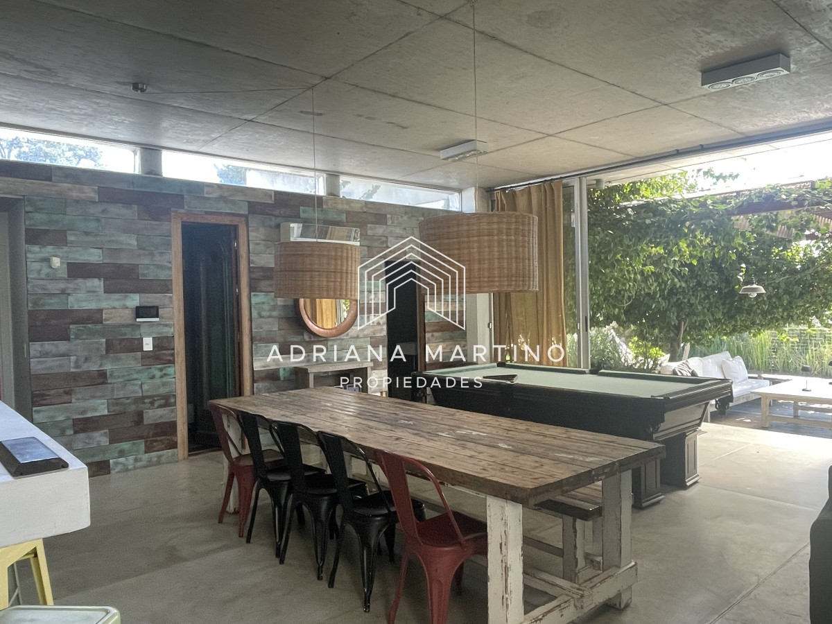 Casa ID.71281 - MODERNA CASA EN ZONA COLEGIOS 4 SUITES, ESPECTACULAR BARBACOA