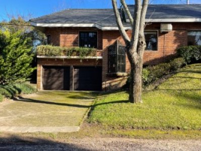 Casa  a la venta en Lugano - Punta del Este  ideal todo el año