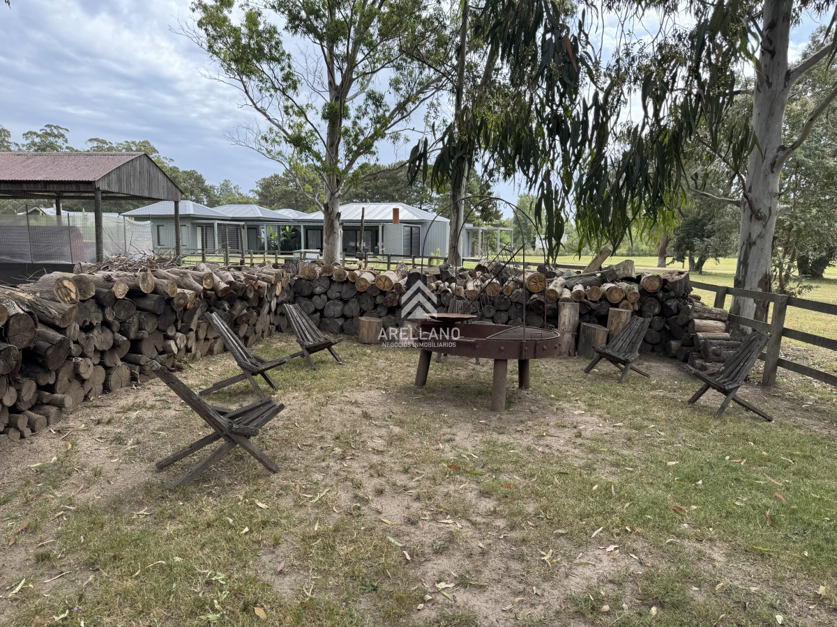 Casa ID.5718 - Barrio Don Miguel, 4 dormitorios con calefacción central