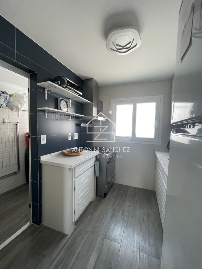 Apartamento ID.1930 - Apartamento vista al puerto 2 dorm 2 baños