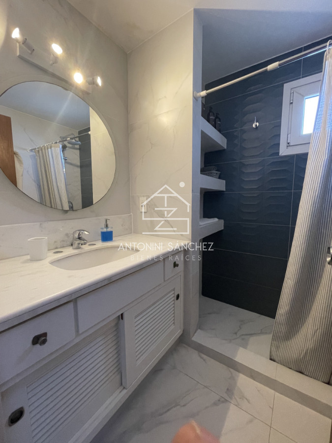 Apartamento ID.1930 - Apartamento vista al puerto 2 dorm 2 baños