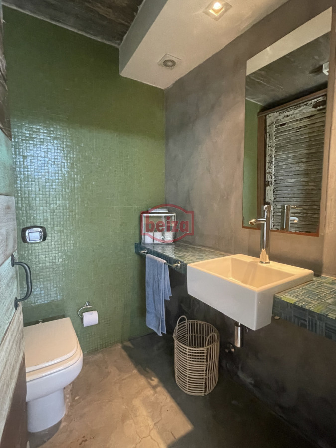Casa ID.166808/Casa-en-Venta,-Manantiales,-Maldonado. - MODERNA CASA EN ZONA COLEGIOS 4 SUITES, ESPECTACULAR BARBACOA
