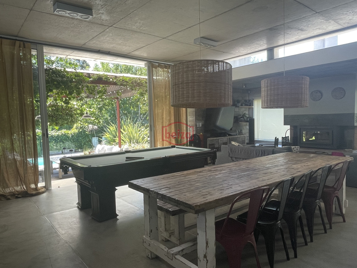 Casa ID.166808/Casa-en-Venta,-Manantiales,-Maldonado. - MODERNA CASA EN ZONA COLEGIOS 4 SUITES, ESPECTACULAR BARBACOA