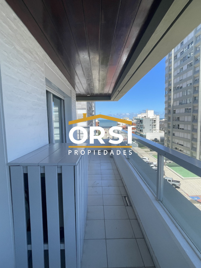Apartamento ID.248 - Apartamento vista al puerto 2 dorm 2 baños