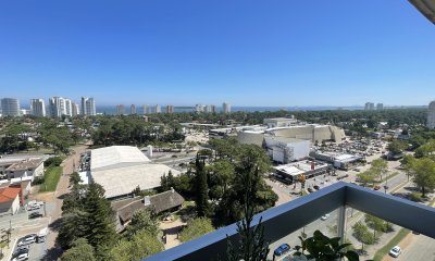 Apartamento en Punta del Este, Shopping