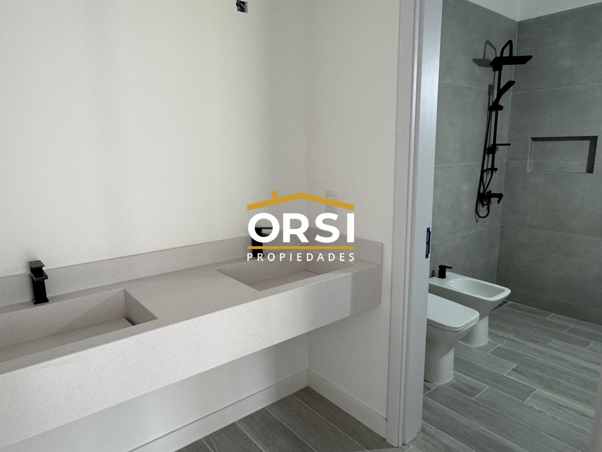 Casa ID.335 - Barrio Don Miguel, 4 dorm con calefaccion central