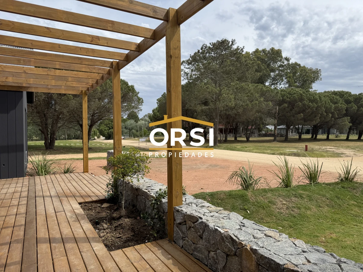 Casa ID.335 - Barrio Don Miguel, 4 dorm con calefaccion central