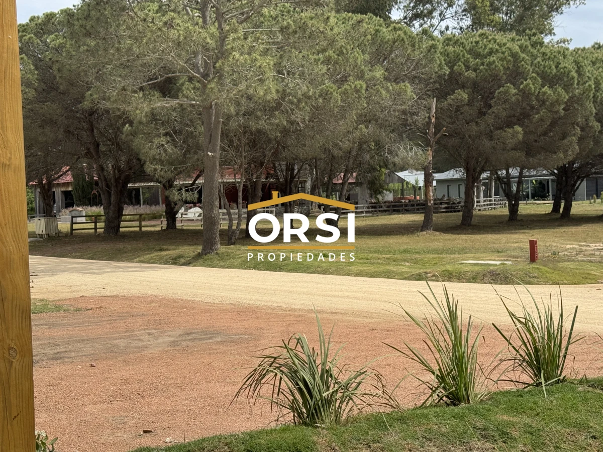 Casa ID.335 - Barrio Don Miguel, 4 dorm con calefaccion central