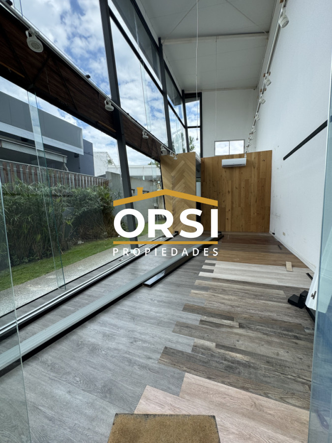 Local Comercial ID.368 - Local al frente, zona shopping