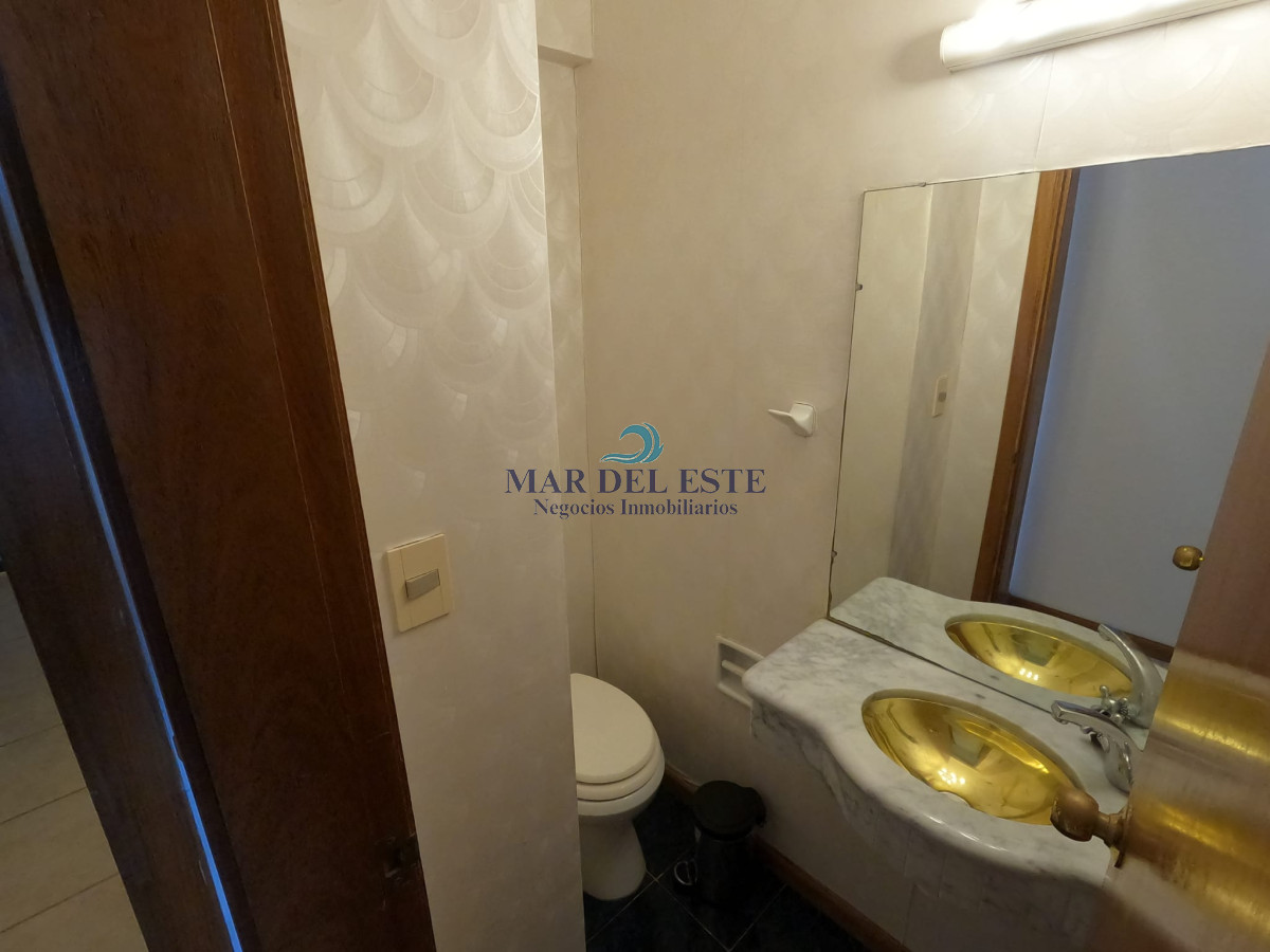 Apartamento ID.29 - Excelente apartamento con vista a Playa brava. 