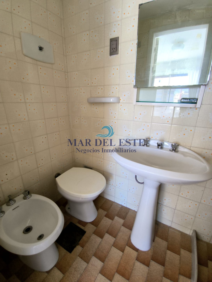 Apartamento ID.102 - Apartamento playa mansa primera linea