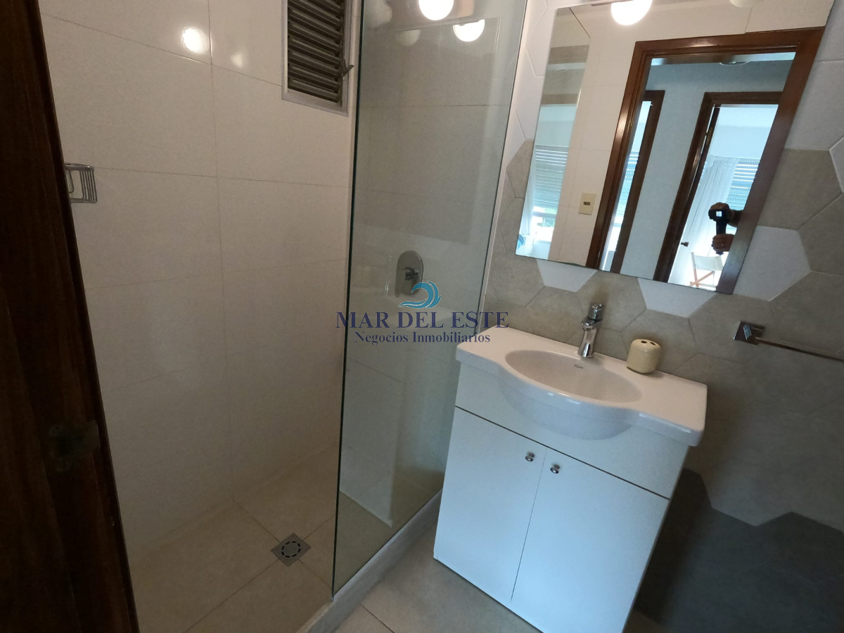 Apartamento ID.77 - Apartamento ubicado en la mansa con excelente vista al mar. 