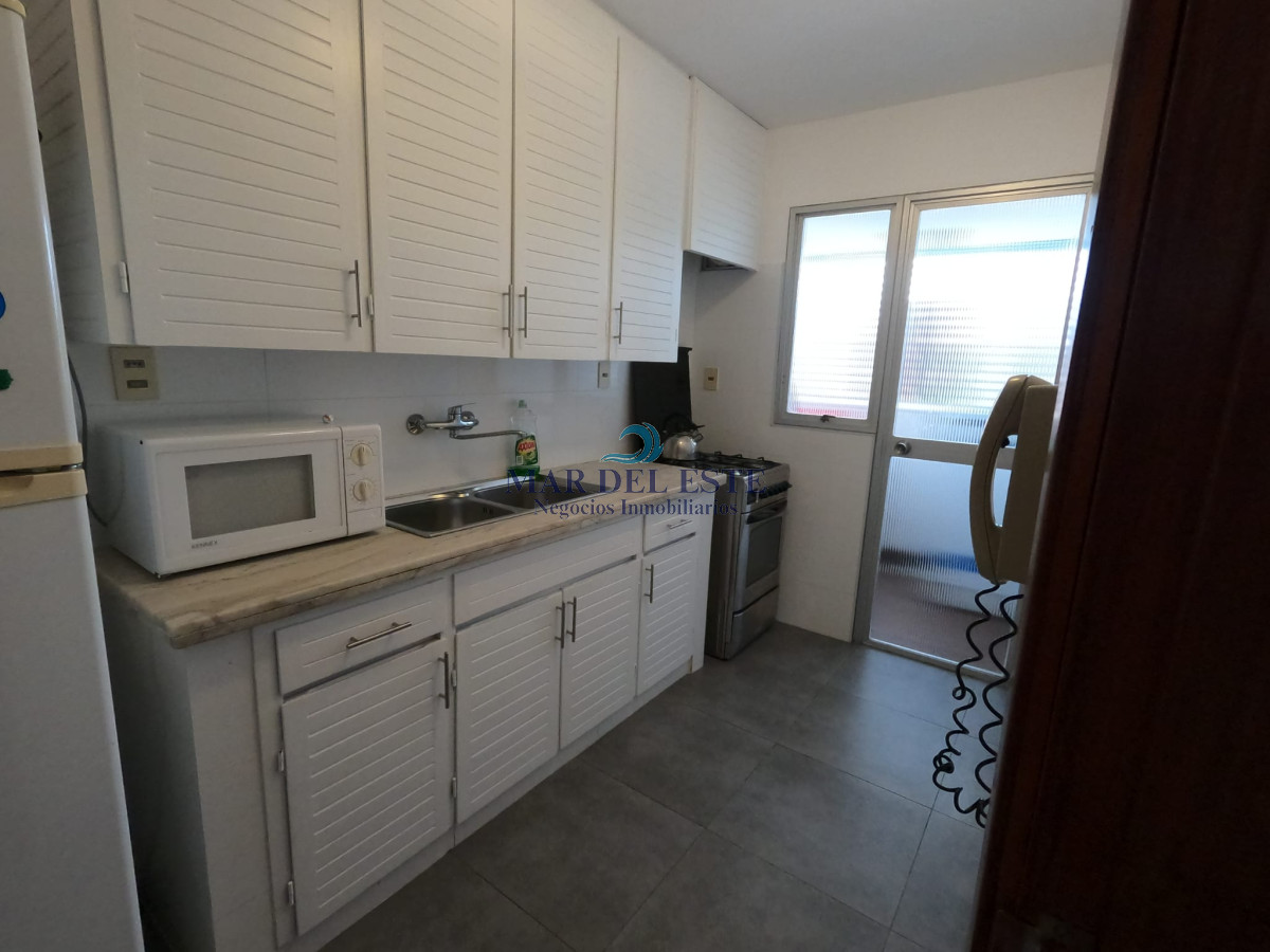 Apartamento ID.77 - Apartamento ubicado en la mansa con excelente vista al mar. 