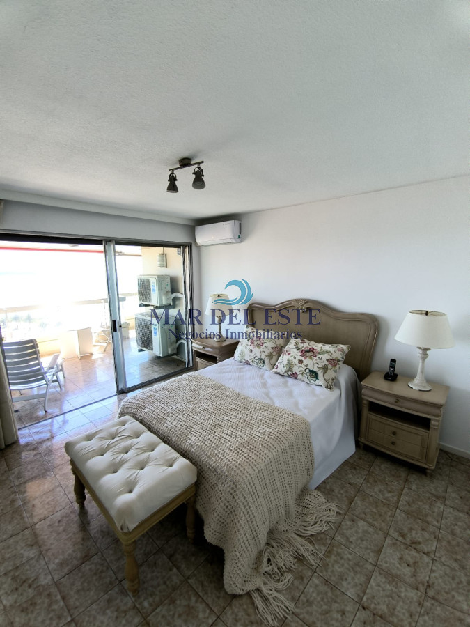 Apartamento ID.102 - Apartamento playa mansa primera linea