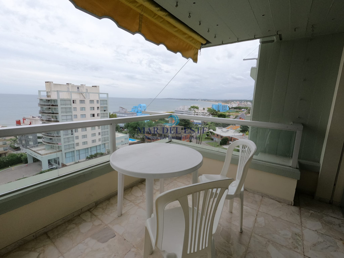 Apartamento ID.77 - Apartamento ubicado en la mansa con excelente vista al mar. 