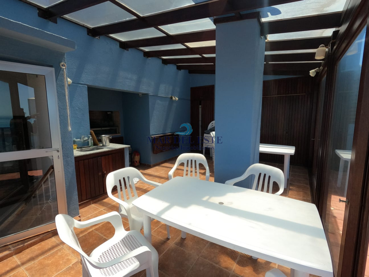 Apartamento ID.29 - Excelente apartamento con vista a Playa brava. 