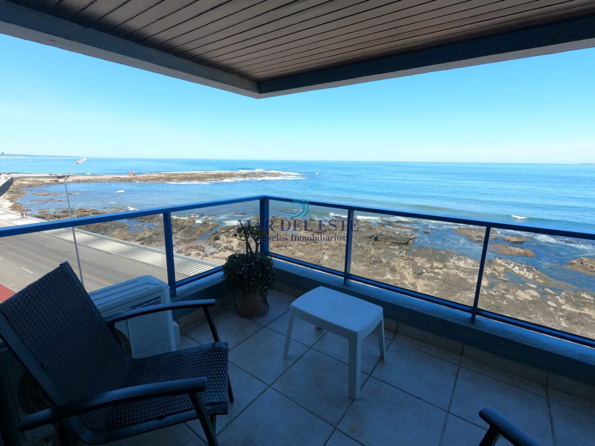 Apartamento ID.29 - Excelente apartamento con vista a Playa brava. 
