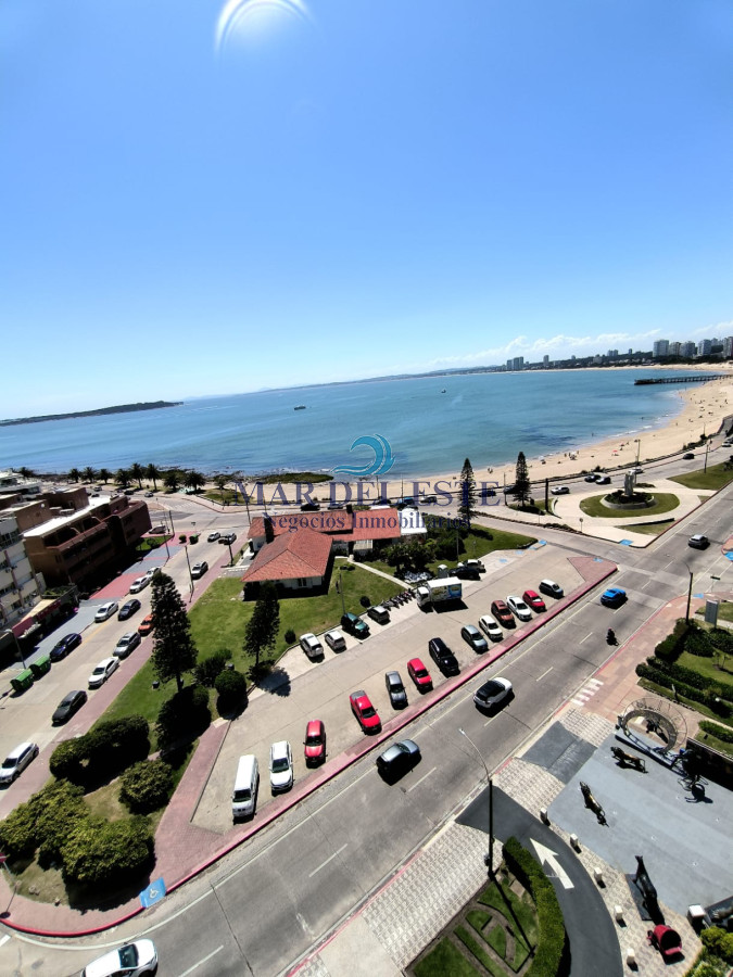 Apartamento ID.102 - Apartamento playa mansa primera linea