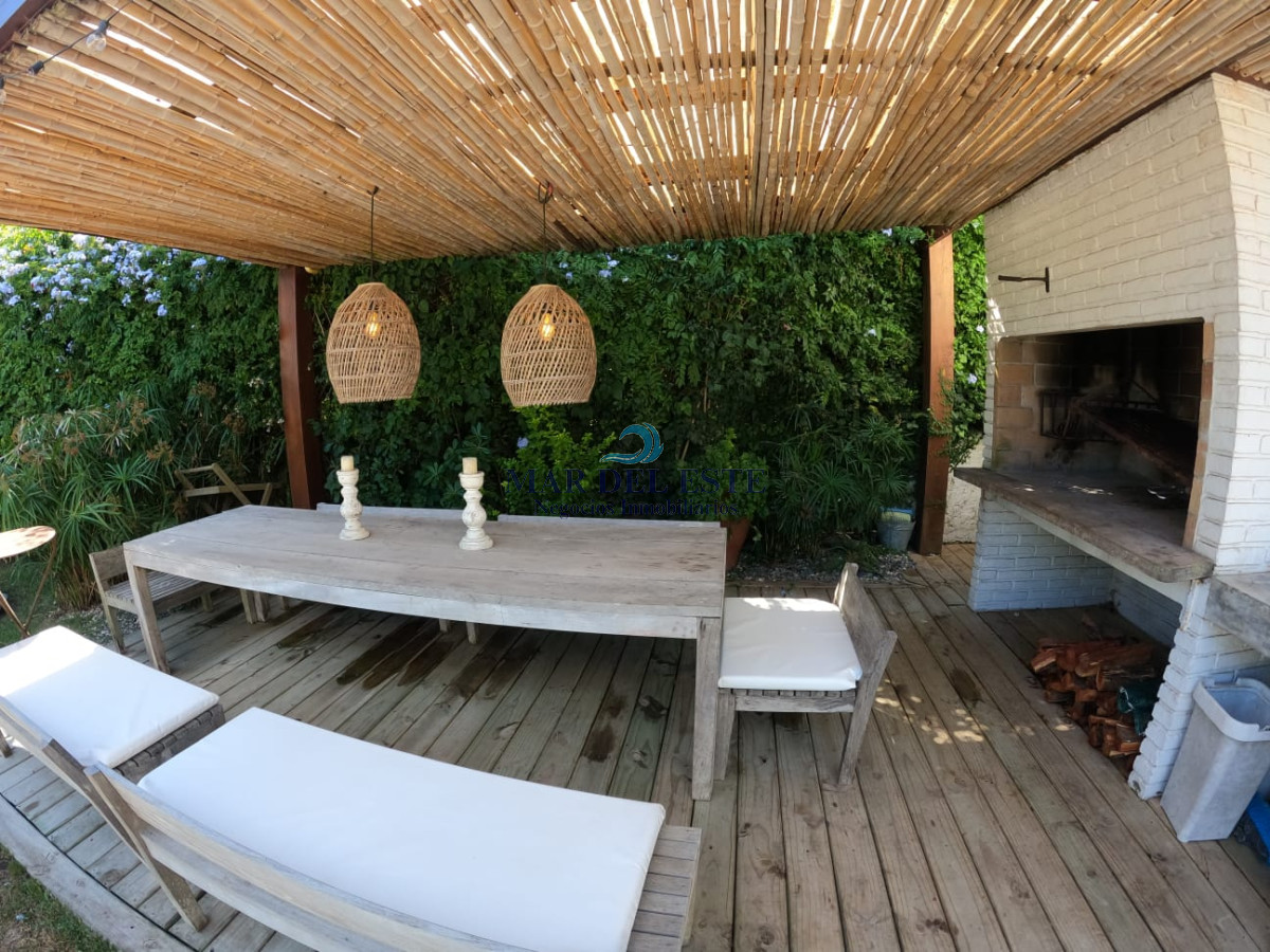 Casa ID.31 - Hermosa casa ubicada en excelente zona. A pocas cuadras de Playa Mansa