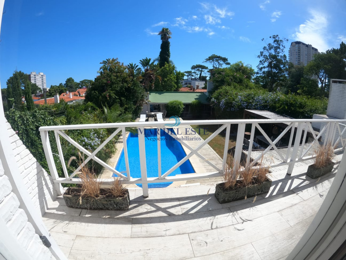 Casa ID.31 - Hermosa casa ubicada en excelente zona. A pocas cuadras de Playa Mansa