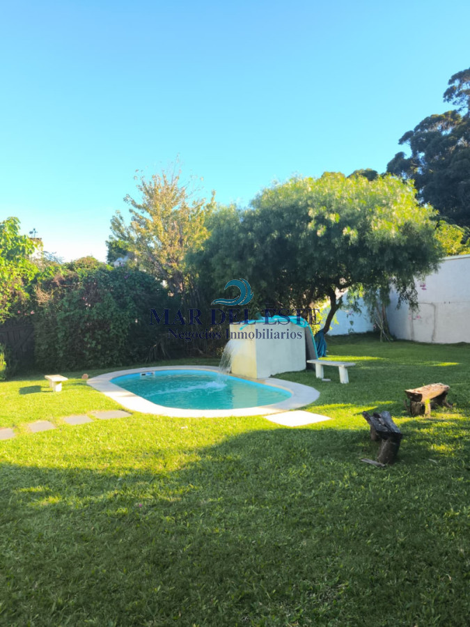 Casa ID.122 - Hermosa casa en barrio Pinares