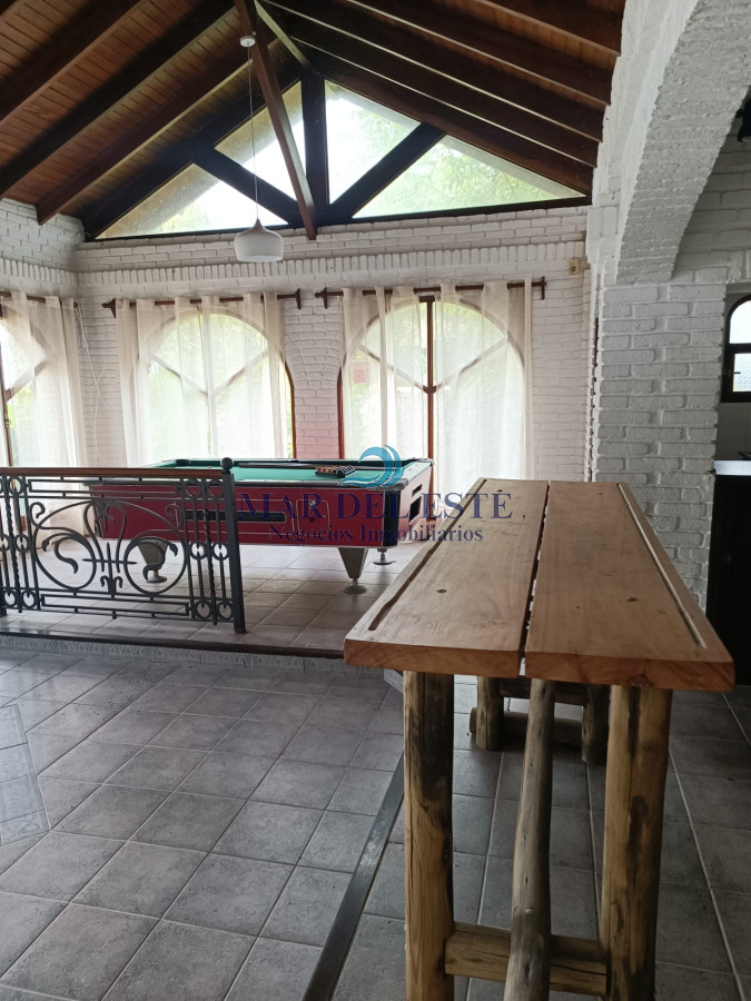 Casa ID.14 - Casa en zona colegios 
