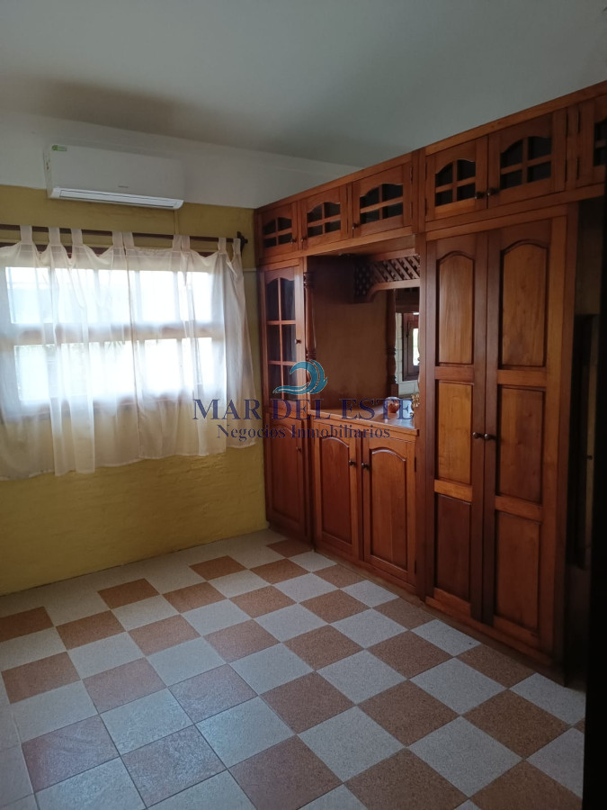 Casa ID.14 - Casa en zona colegios 