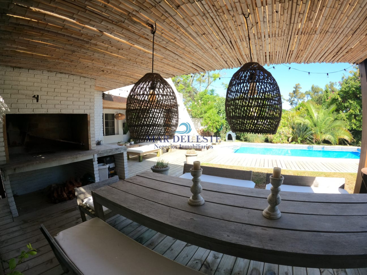 Casa ID.31 - Hermosa casa ubicada en excelente zona. A pocas cuadras de Playa Mansa