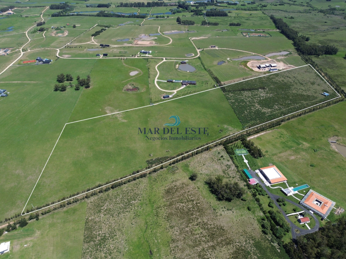 Campo Ref.97 - Chacra de 15 has. Ruta 104