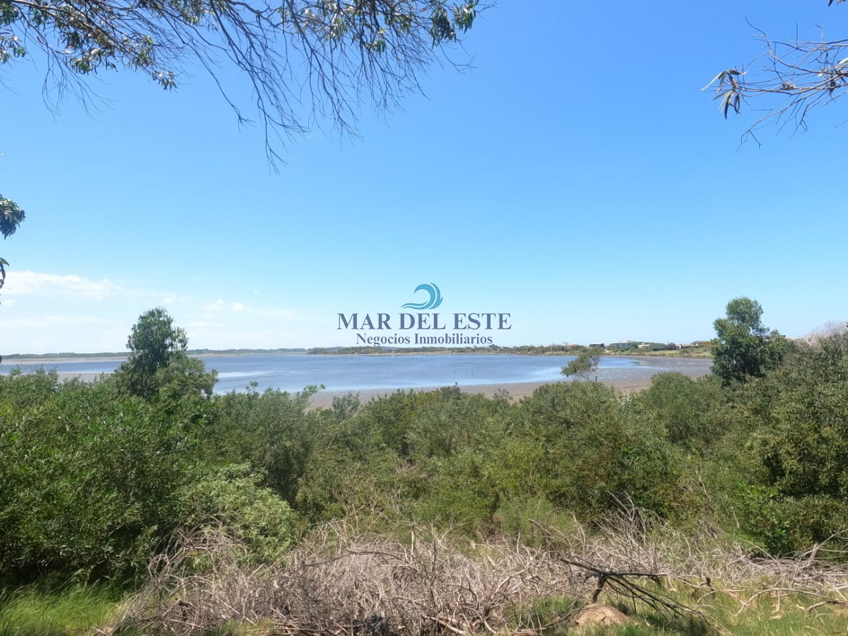 Terreno ID.20 - Terreno sobre laguna José Ignacio         