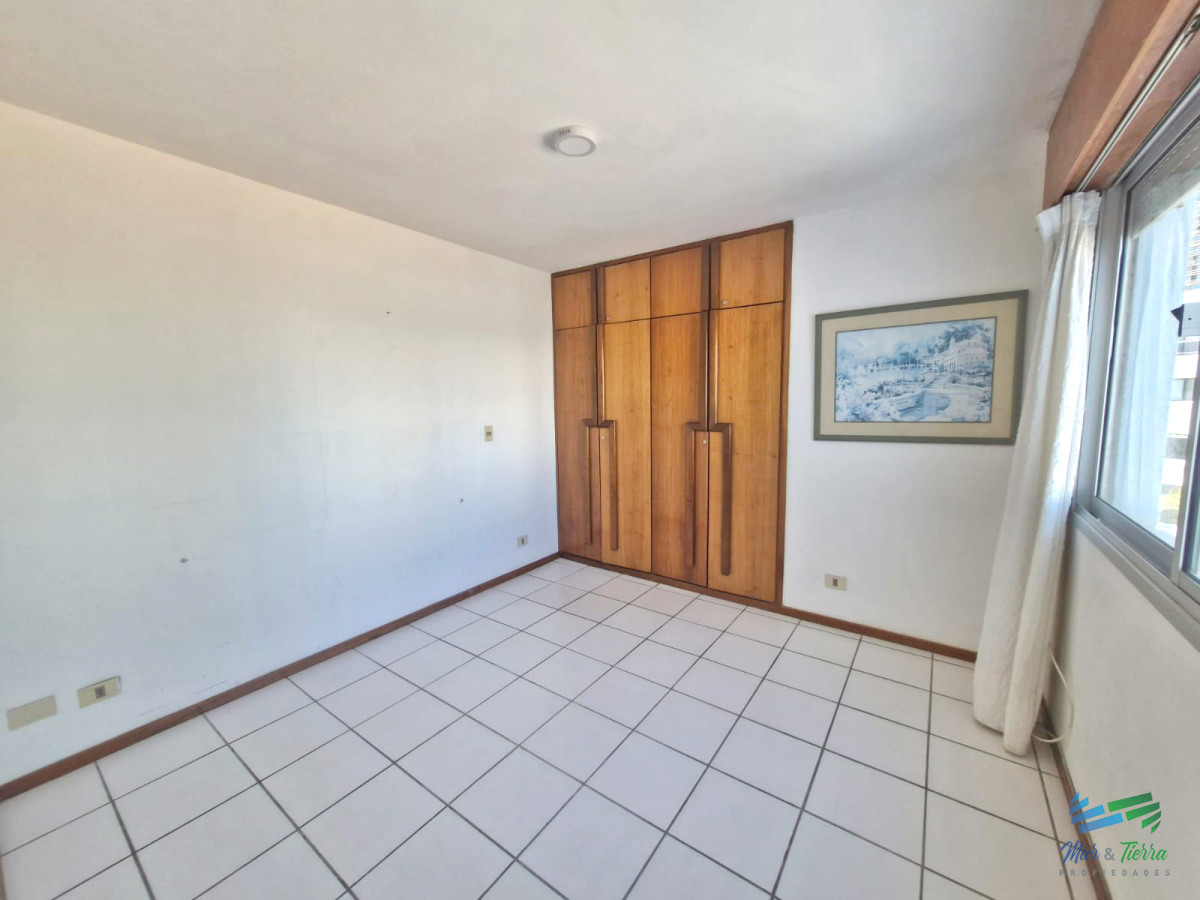 Apartamento ID.5525 - Venta Apartamento 2 dormitorios, Cap Ferrat a 1 Cuadra de Playa Mansa, Punta del Este