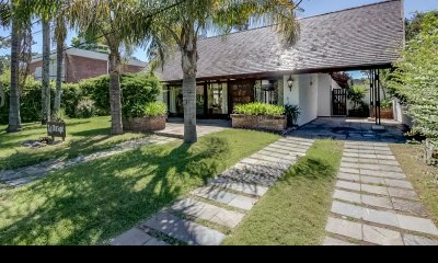 Venta de Casa en playa Mansa de 4 dormitorios