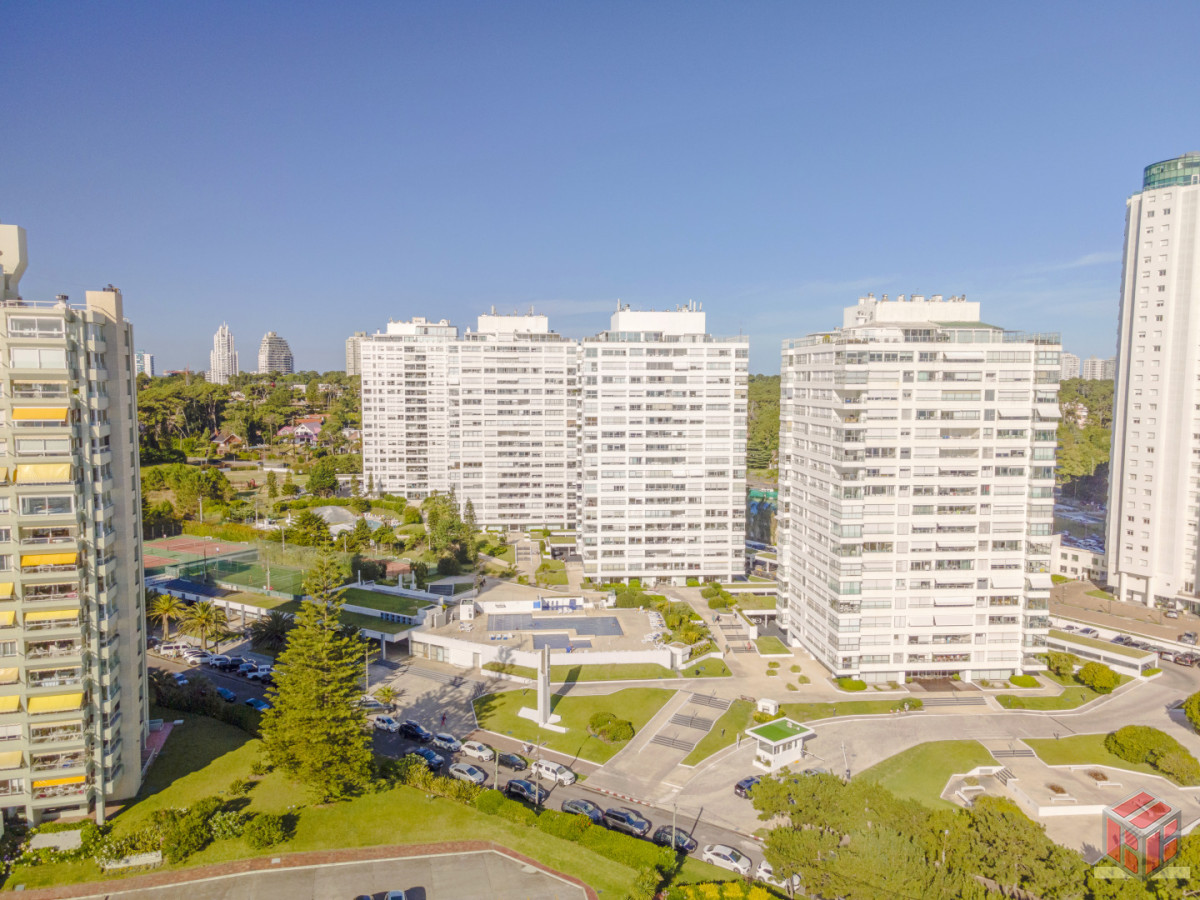 Apartamento ID.9076 - Apartamento en Punta del Este Mansa Torre Jefferson en Complejo Lincoln Center 1ra Línea de Mansa Excelentes Amenities