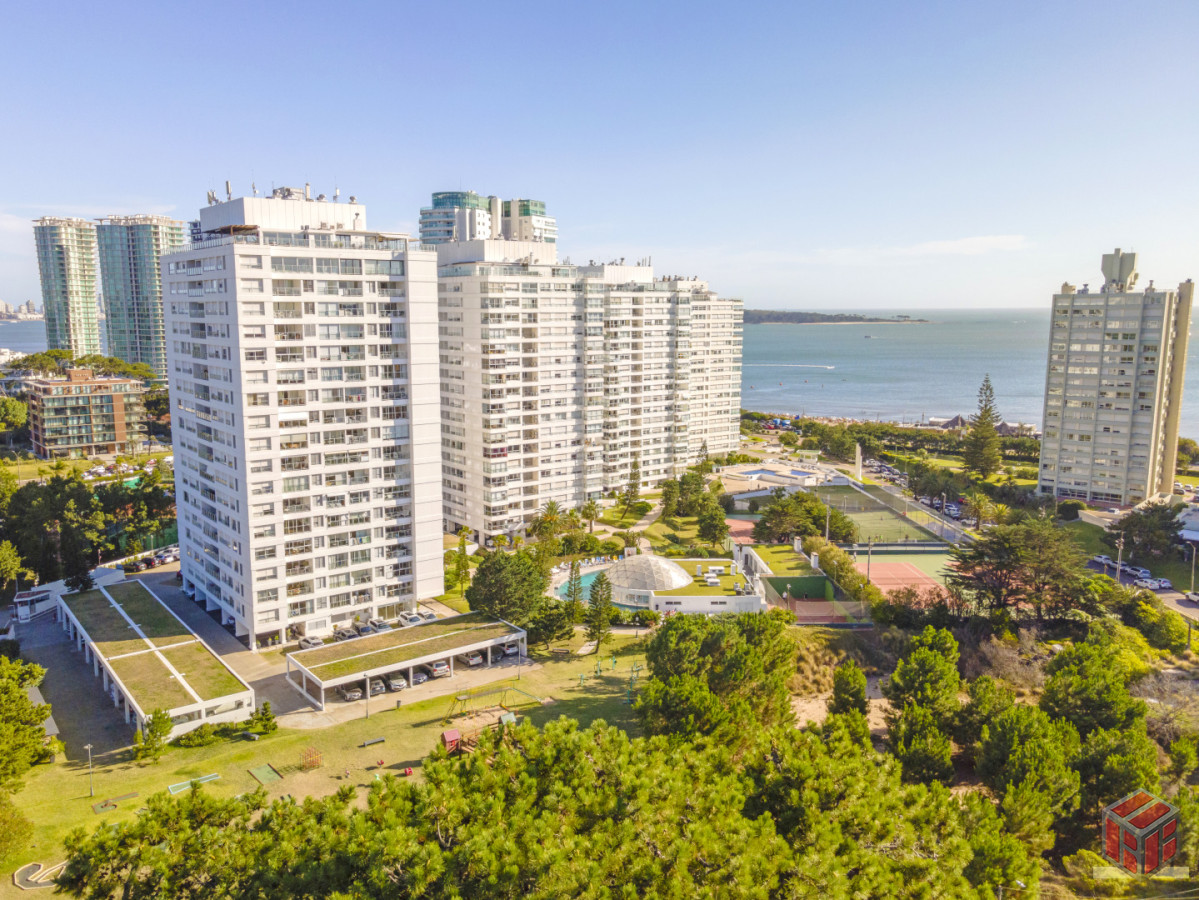 Apartamento ID.9076 - Apartamento en Punta del Este Mansa Torre Jefferson en Complejo Lincoln Center 1ra Línea de Mansa Excelentes Amenities