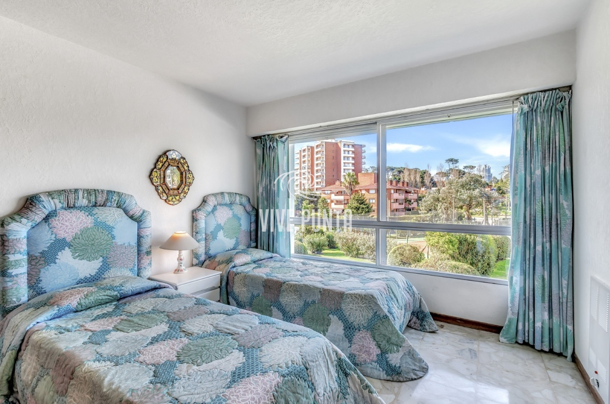 Apartamento ID.915 - Venta Apartamento en Punta del Este Torre Fragata en Mansa