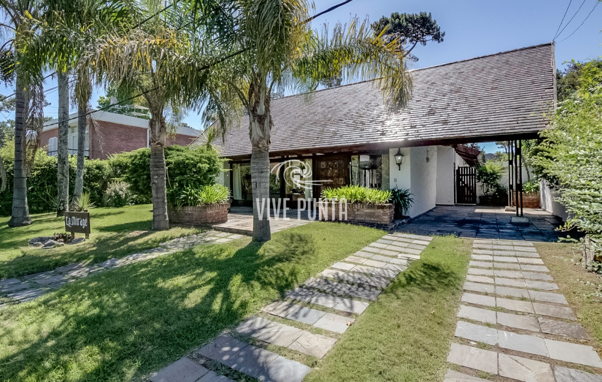 Casa ID.691 - Venta casa playa  Mansa 