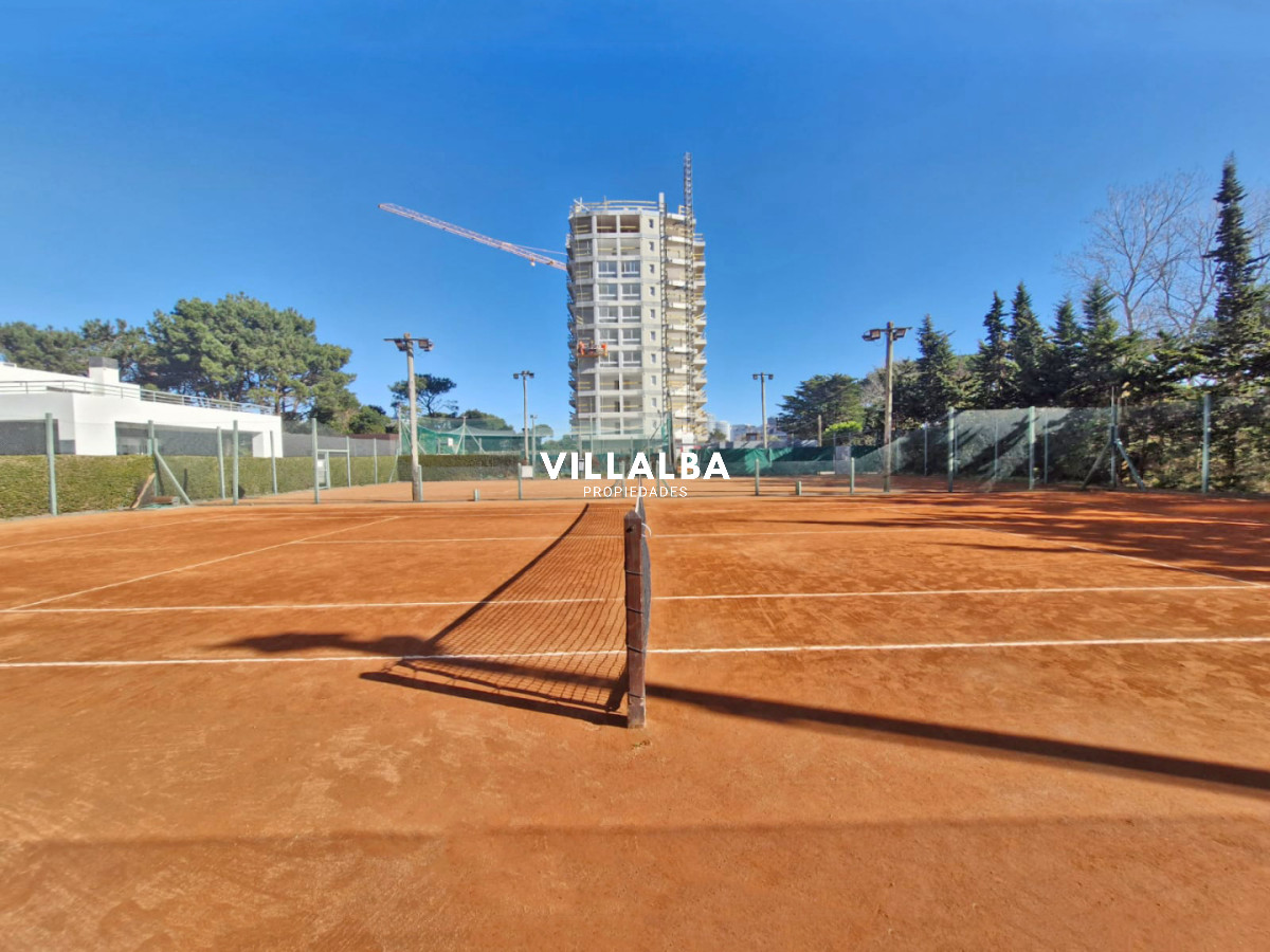 Apartamento ID.4039 - Venta Apartamento en Punta del Este Ocean Drive I en Roosevelt Brava 3 Dormitorios en Suite