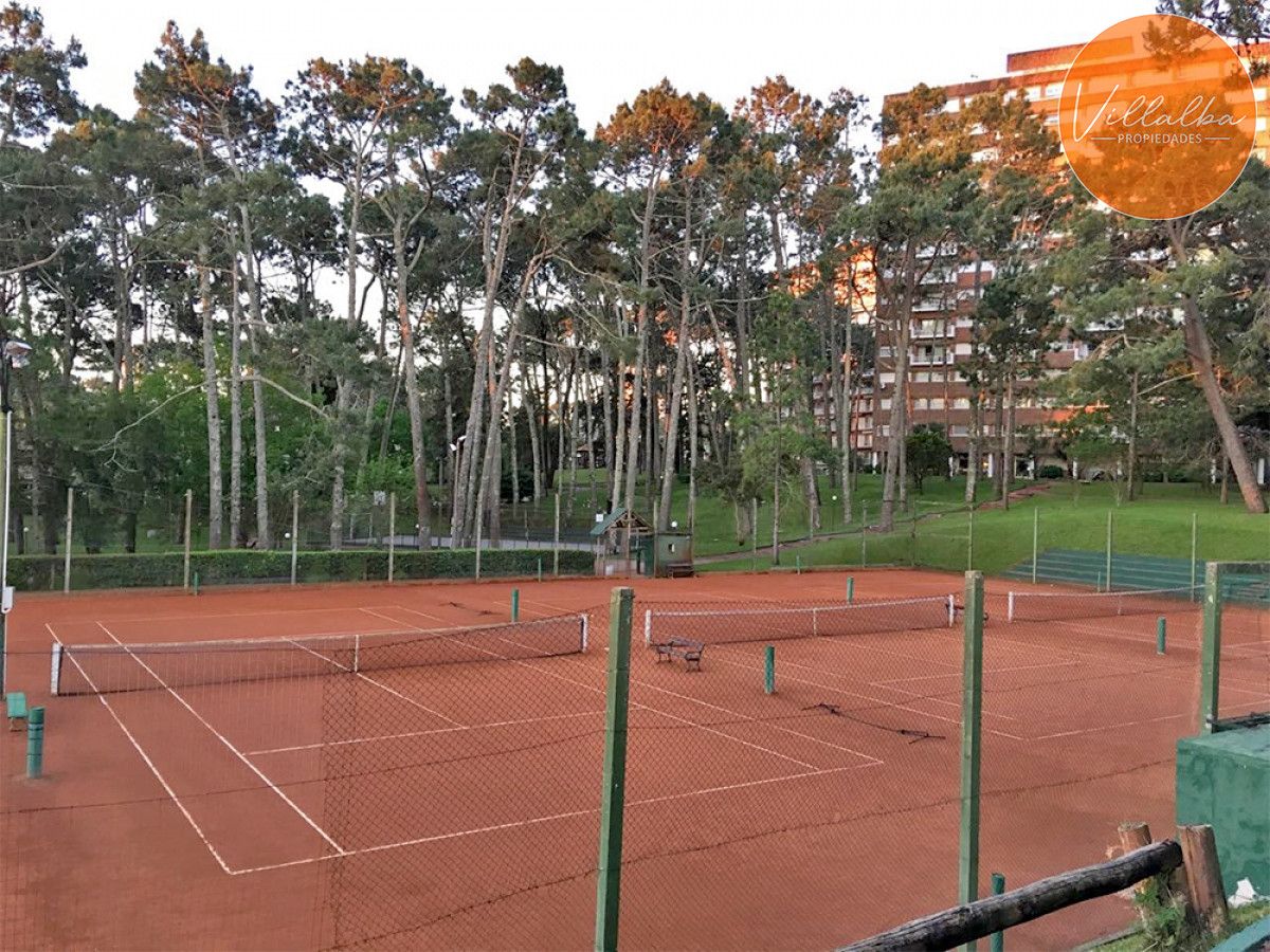 Apartamento ID.3402 - Venta Apartamento en Punta del Este Complejo Arcobaleno
