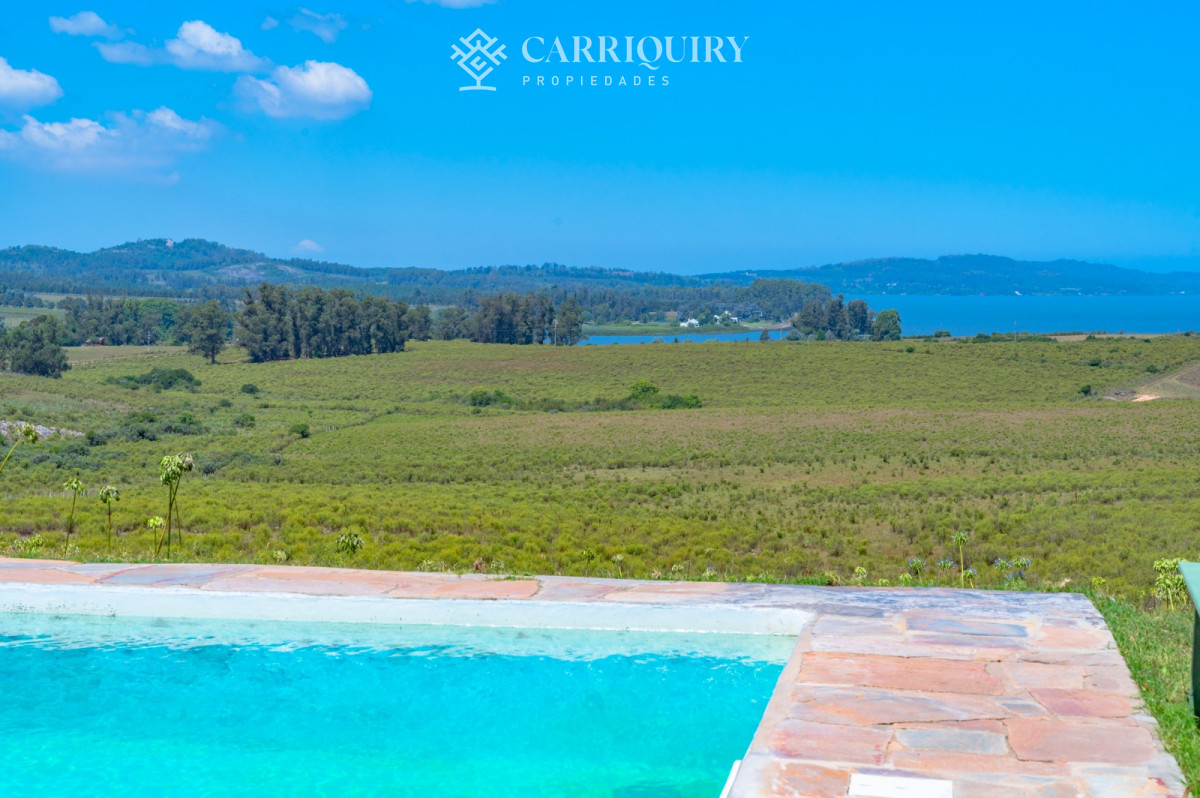 Chacra ID.9485/Venta-y-Alquiler-de-excelente-chacra-hotel-en-MANANTIALES - Venta chacra en Ruta 9 con espectacular vista a Laguna del Sauce.